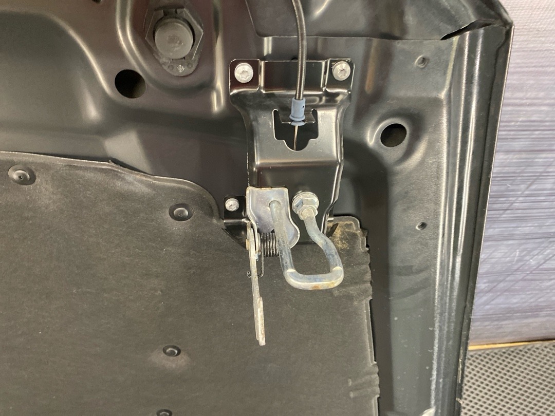 Капот, 18780 рублей, Красноярск