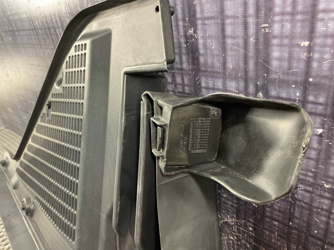 Решетка под лобовое стекло, 1230 рублей, Красноярск