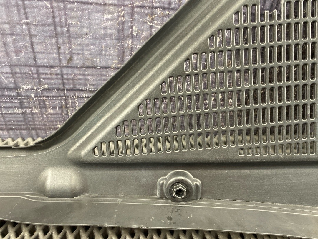 Решетка под лобовое стекло, 1230 рублей, Красноярск