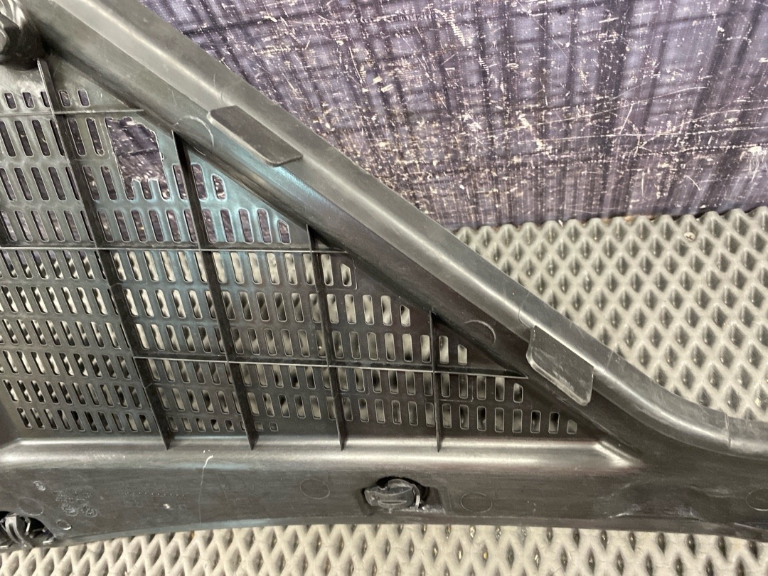 Решетка под лобовое стекло, 1230 рублей, Красноярск