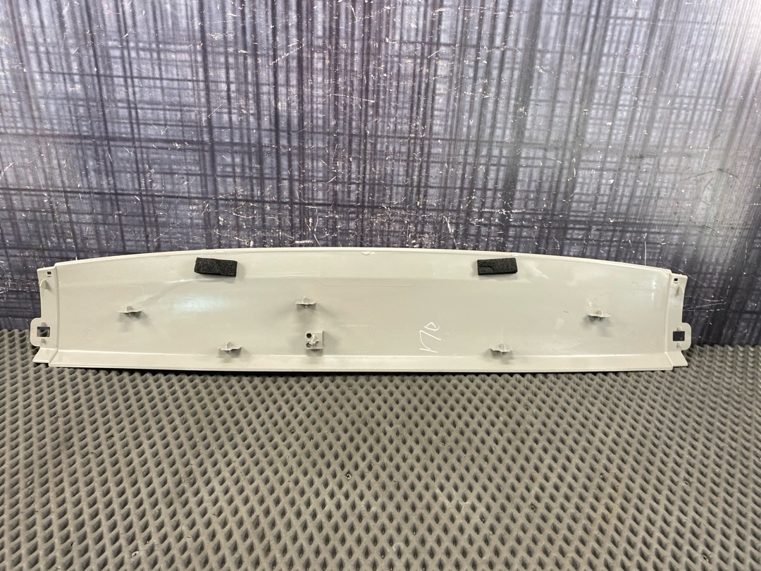 Пластик крышки багажника, 1030 рублей, Красноярск