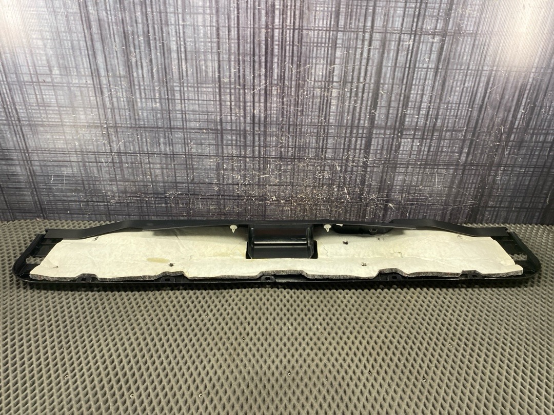 Пластик крышки багажника, 1470 рублей, Красноярск