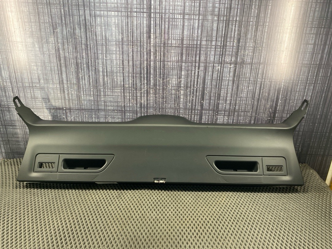 Обшивка крышки багажника, 1870 рублей, Красноярск