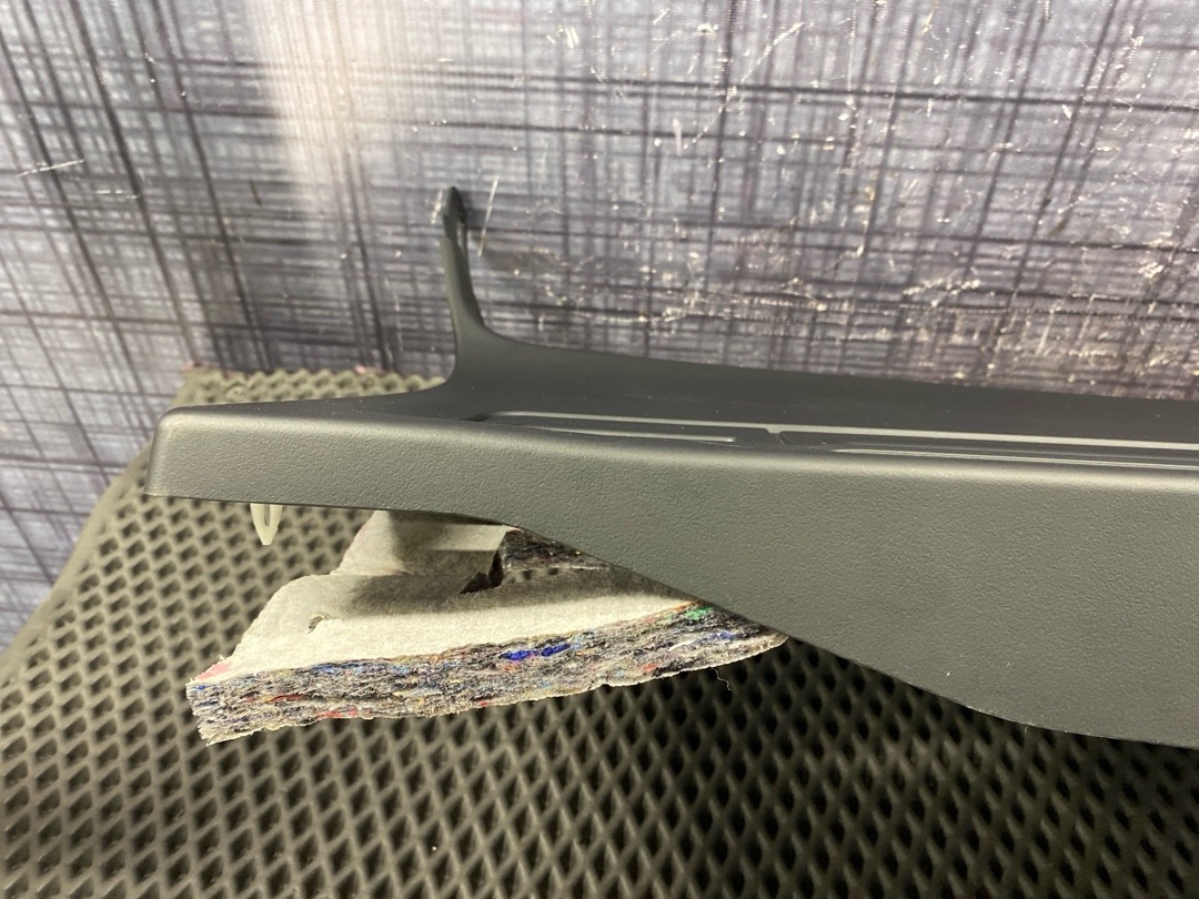 Обшивка крышки багажника, 1870 рублей, Красноярск