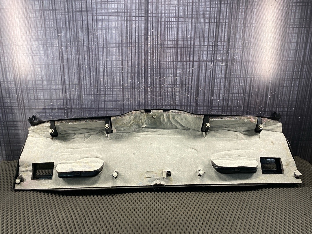 Обшивка крышки багажника, 1870 рублей, Красноярск