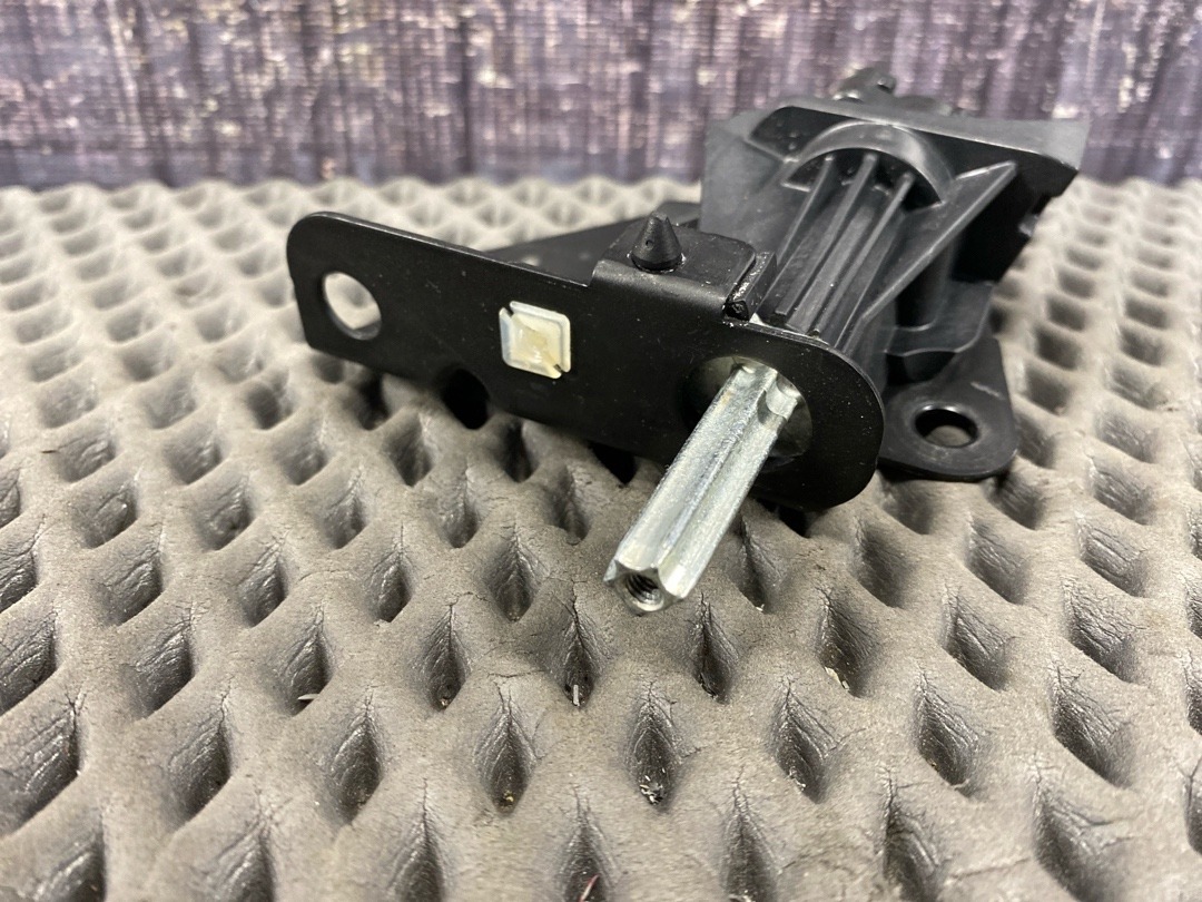 Привод замка багажника, 1060 рублей, Красноярск