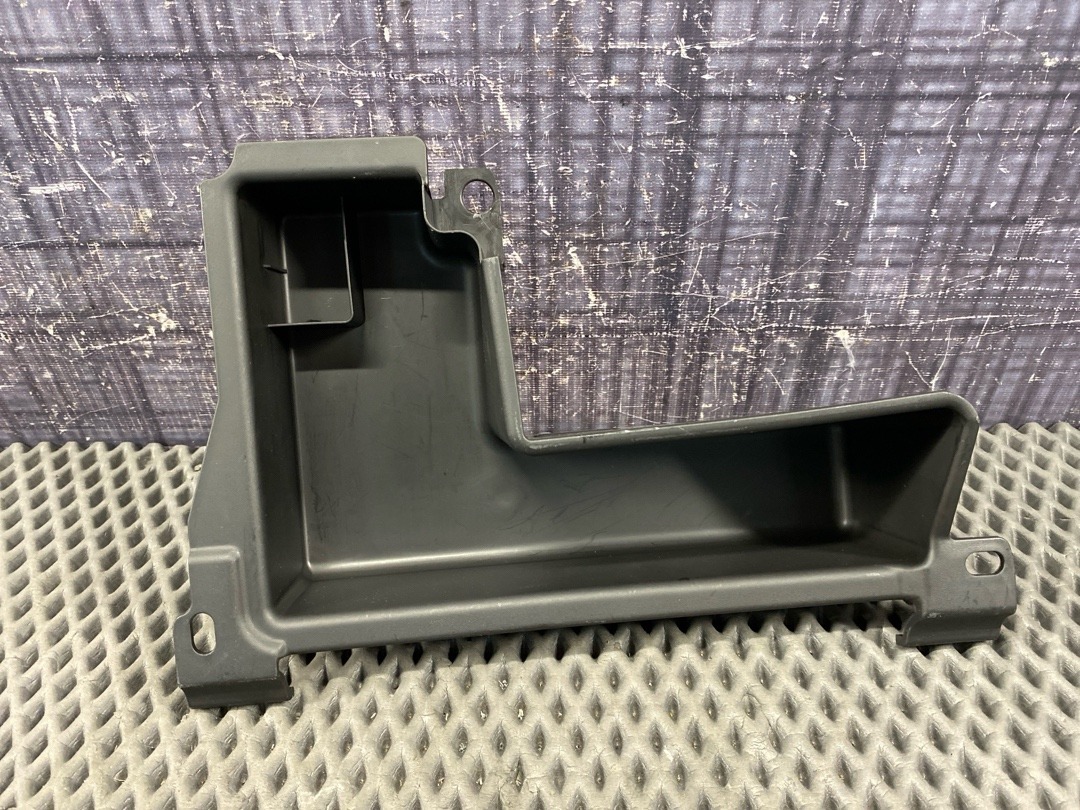 Пластик багажника, 630 рублей, Красноярск