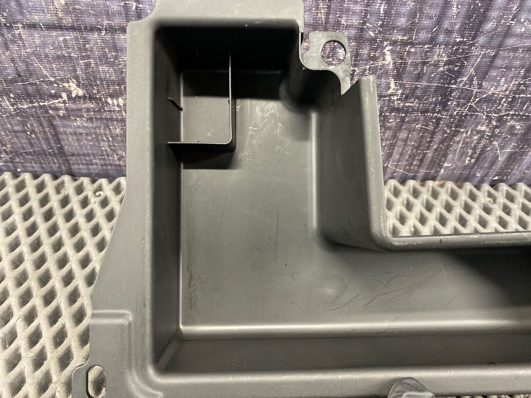 Пластик багажника, 630 рублей, Красноярск