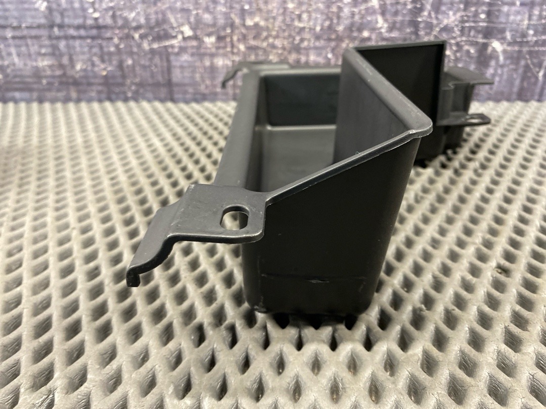 Пластик багажника, 630 рублей, Красноярск