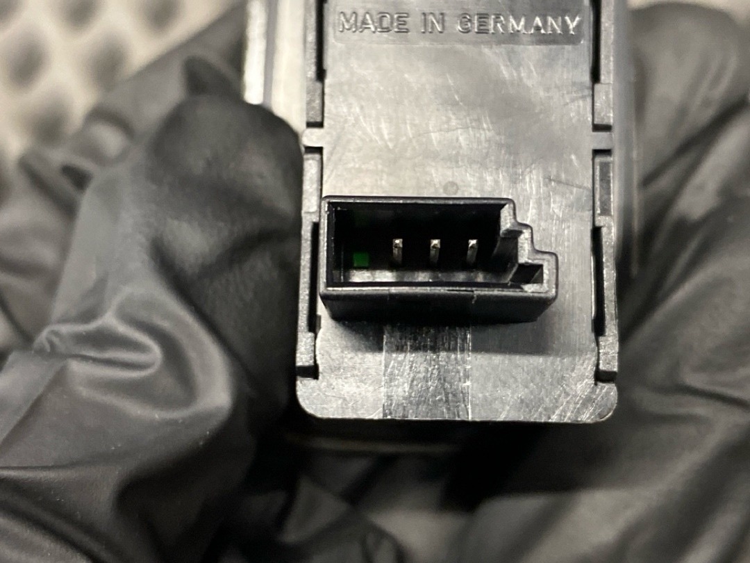 Кнопка стеклоподъемника, 620 рублей, Красноярск