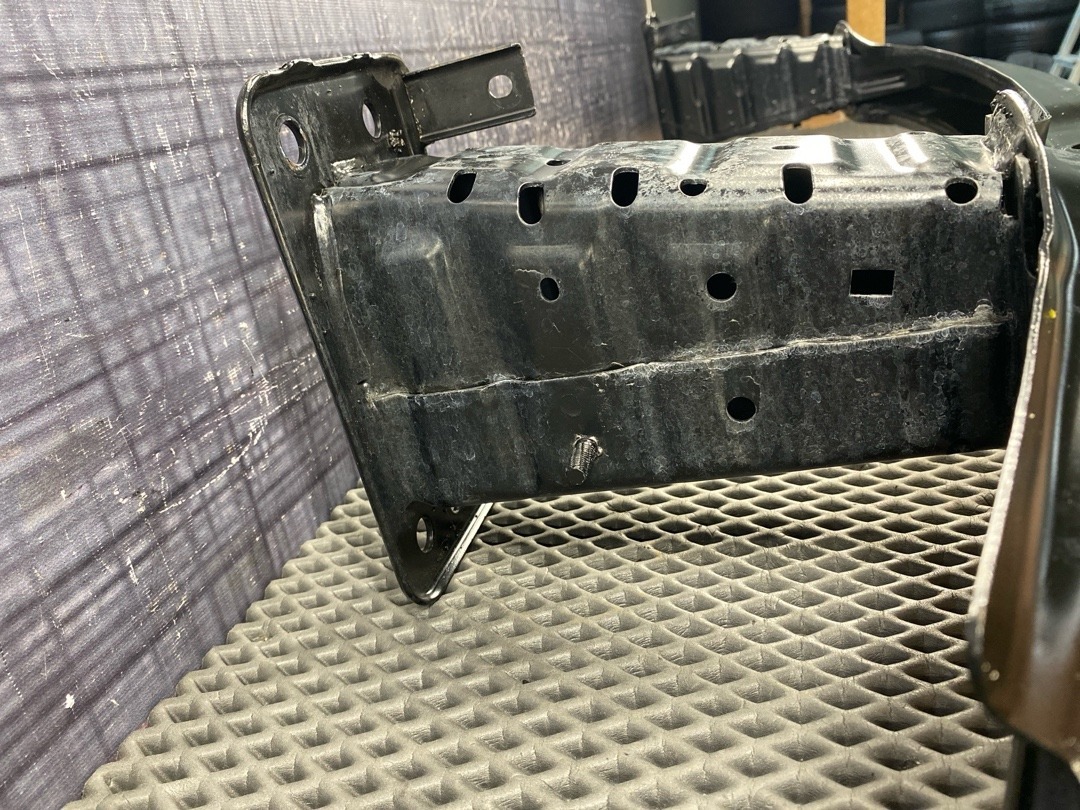 Усилитель бампера, 4820 рублей, Красноярск