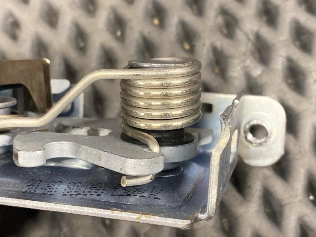 Замок капота, 1430 рублей, Красноярск