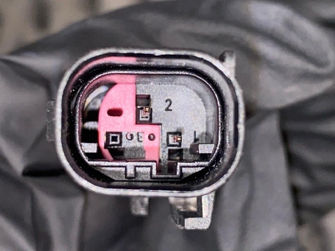 Замок капота, 1430 рублей, Красноярск