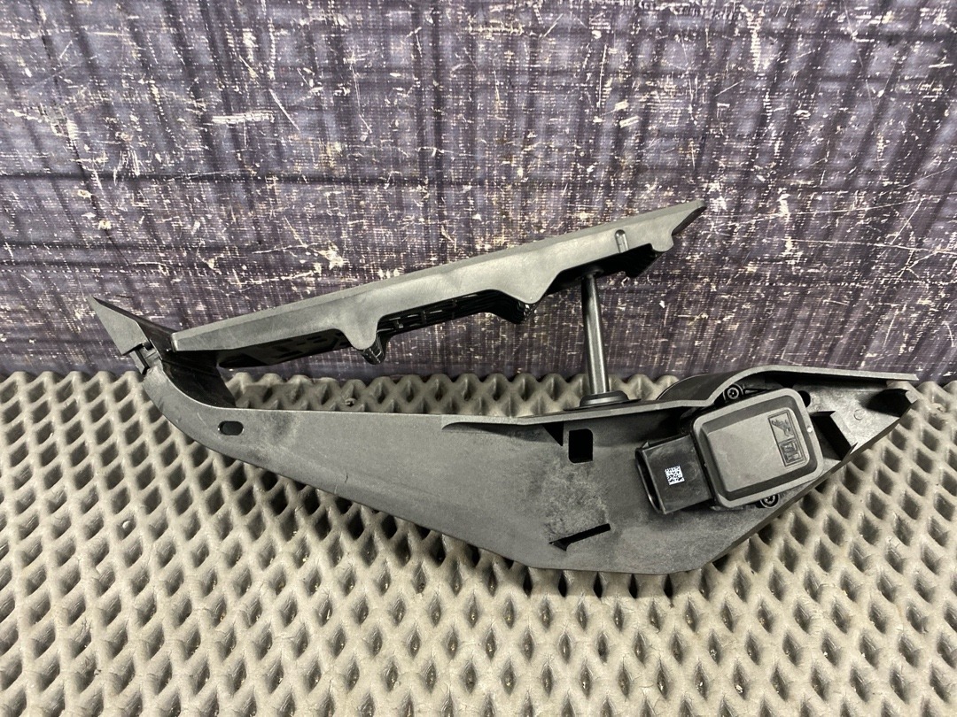 Педаль газа, 1960 рублей, Красноярск