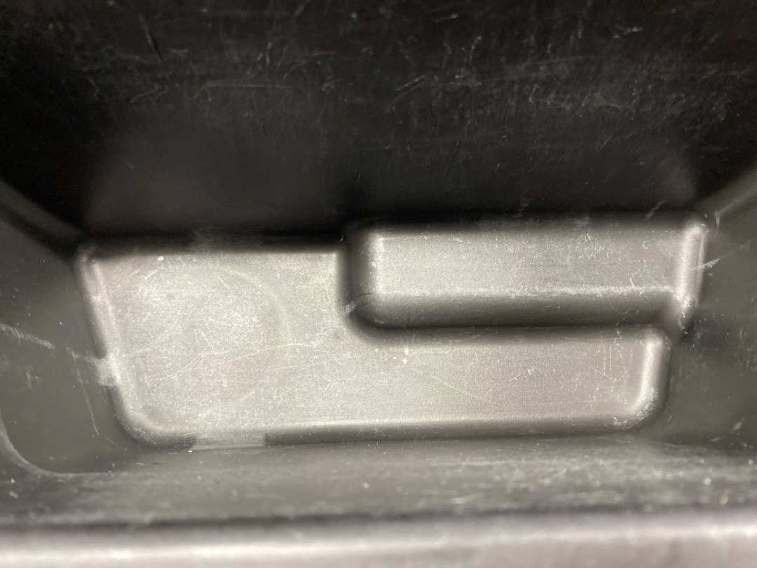 Пластик багажника, 840 рублей, Красноярск