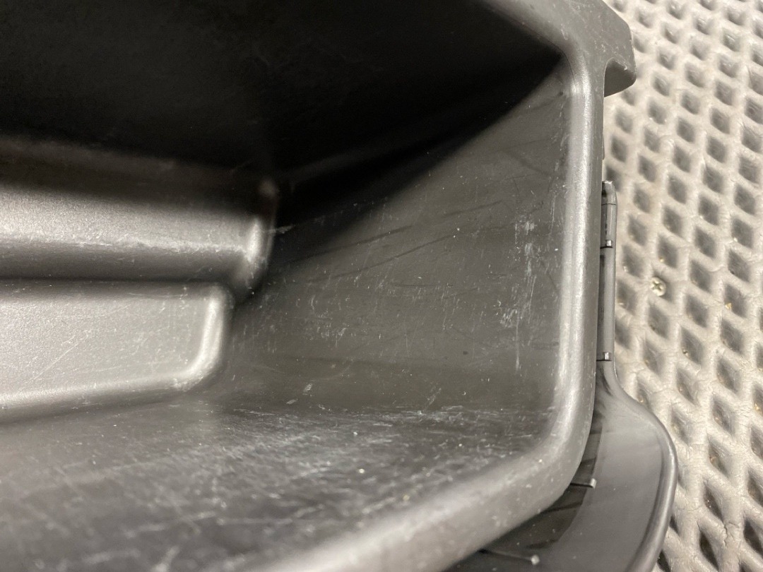 Пластик багажника, 840 рублей, Красноярск