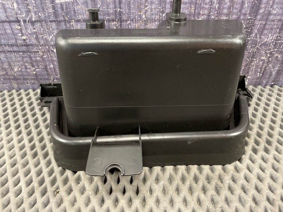 Пластик багажника, 840 рублей, Красноярск