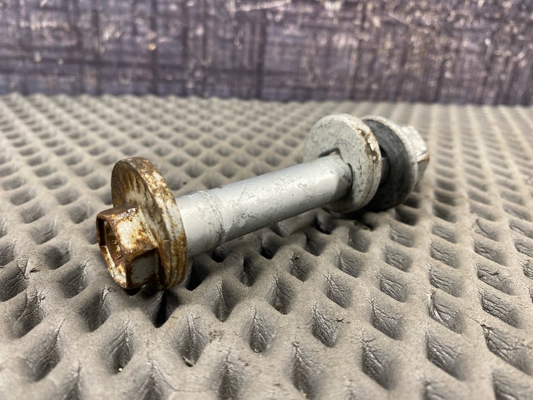 Болт развальный, 640 рублей, Красноярск