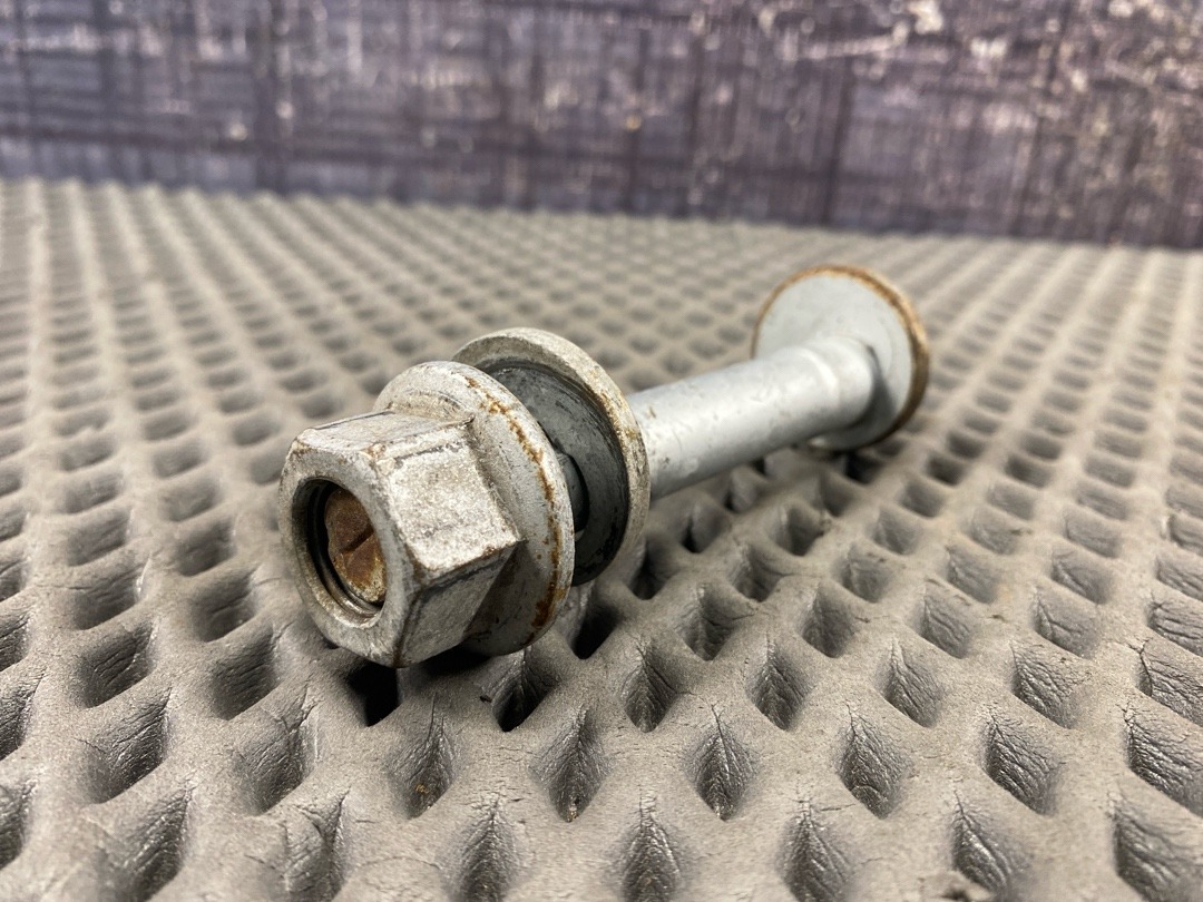 Болт развальный, 640 рублей, Красноярск