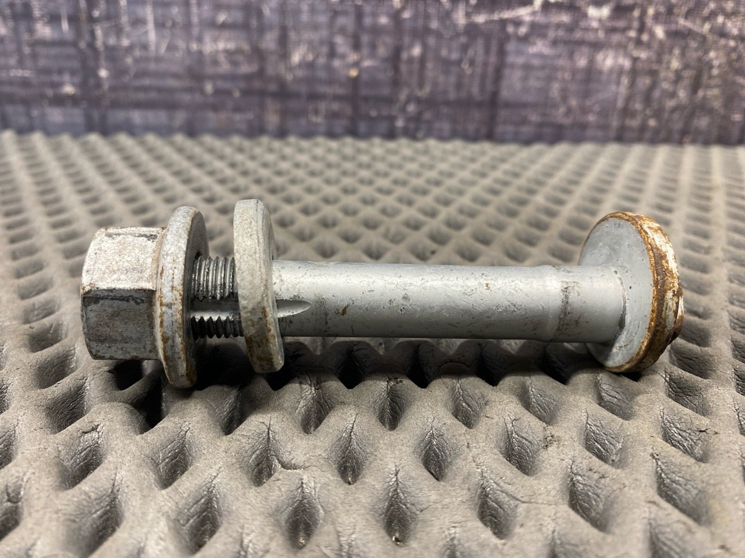 Болт развальный, 640 рублей, Красноярск