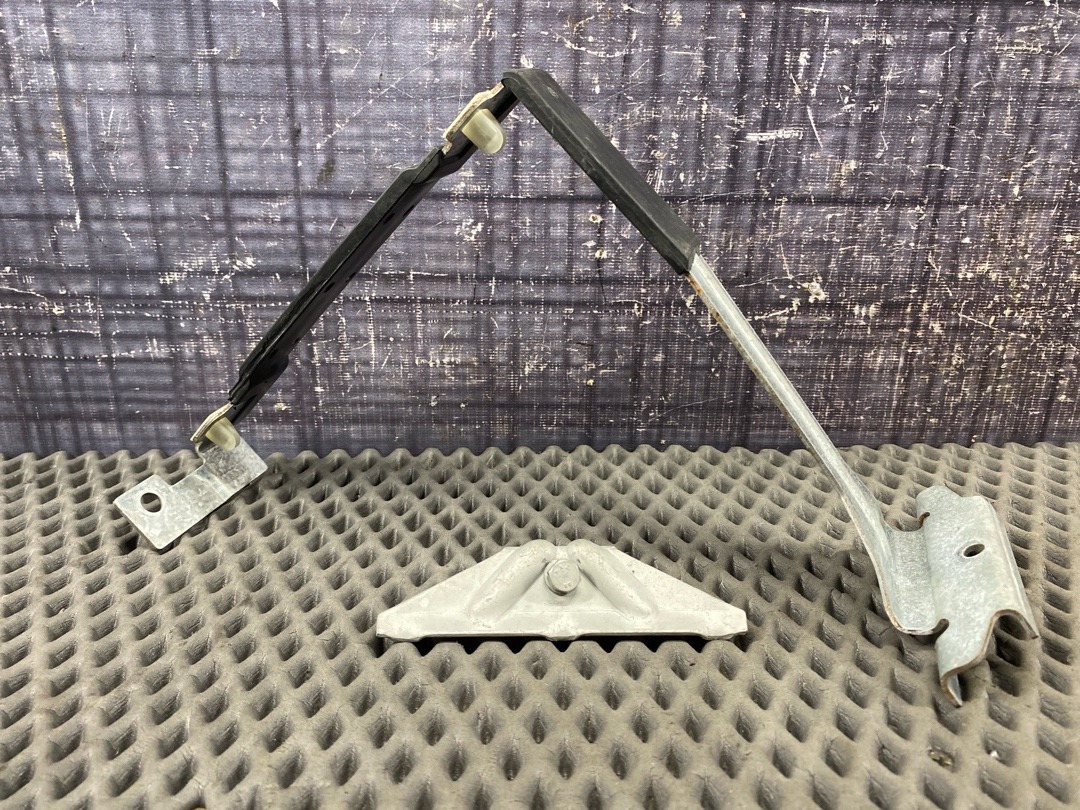 Крепление аккумулятора, 1380 рублей, Красноярск