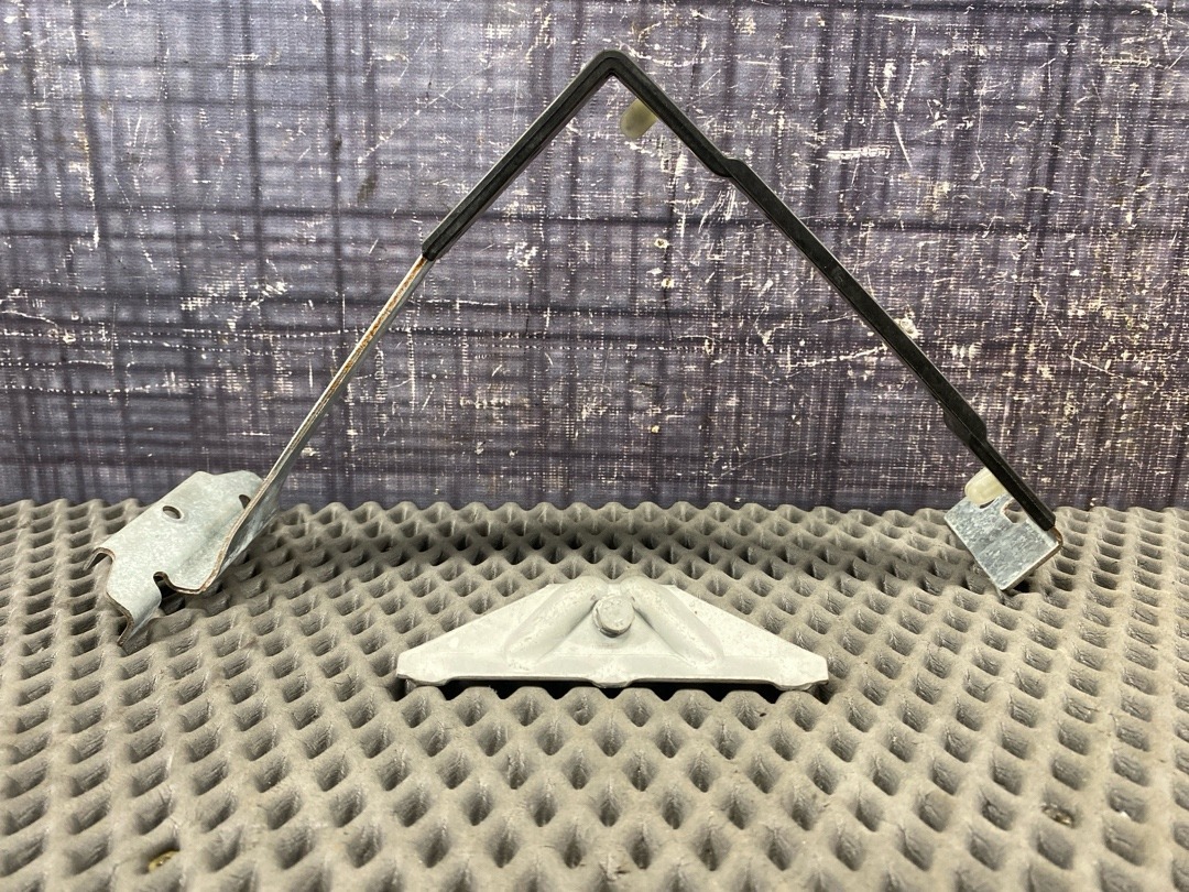 Крепление аккумулятора, 1380 рублей, Красноярск