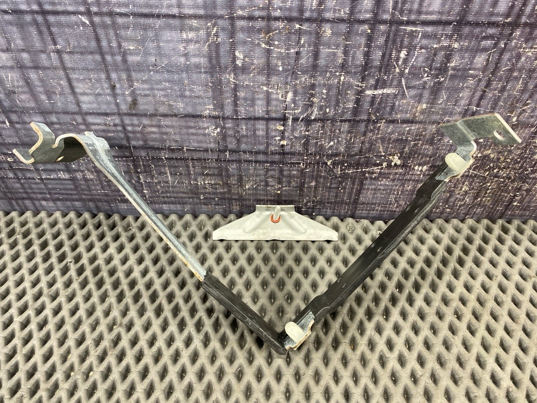 Крепление аккумулятора, 1380 рублей, Красноярск