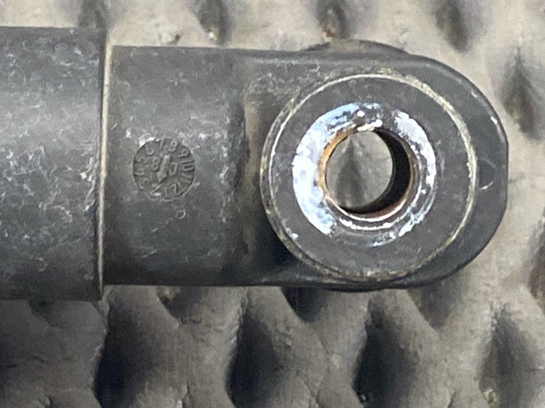 Амортизатор багажника, 820 рублей, Красноярск