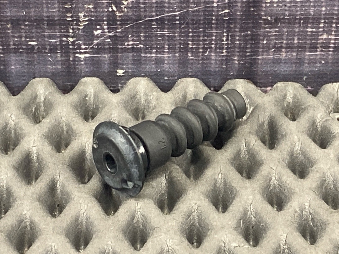 Направляющая замка лючка бензобака, 630 рублей, Красноярск