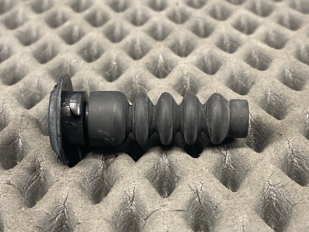 Направляющая замка лючка бензобака, 630 рублей, Красноярск