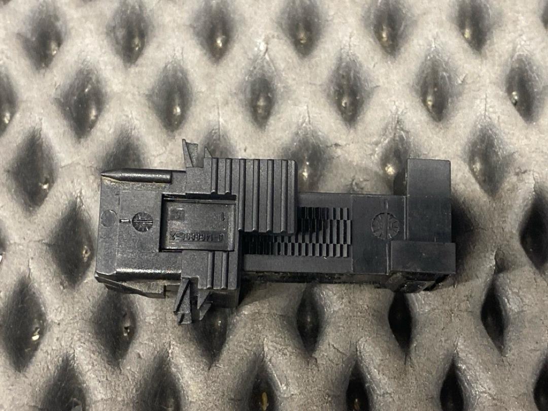 Концевик педали тормоза, 630 рублей, Красноярск