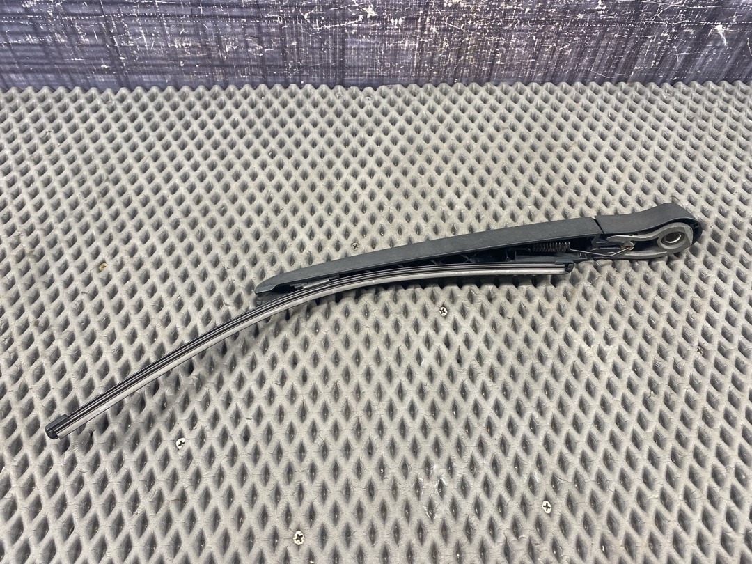 Дворник, 2620 рублей, Красноярск