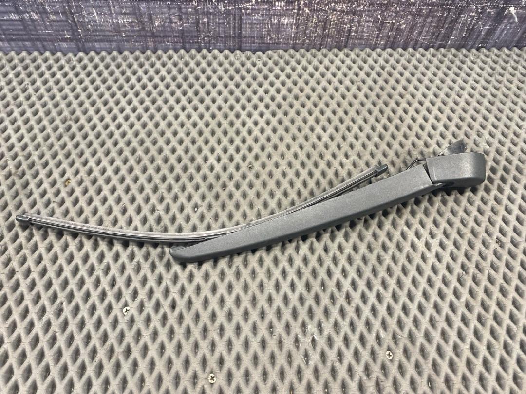 Дворник, 2620 рублей, Красноярск