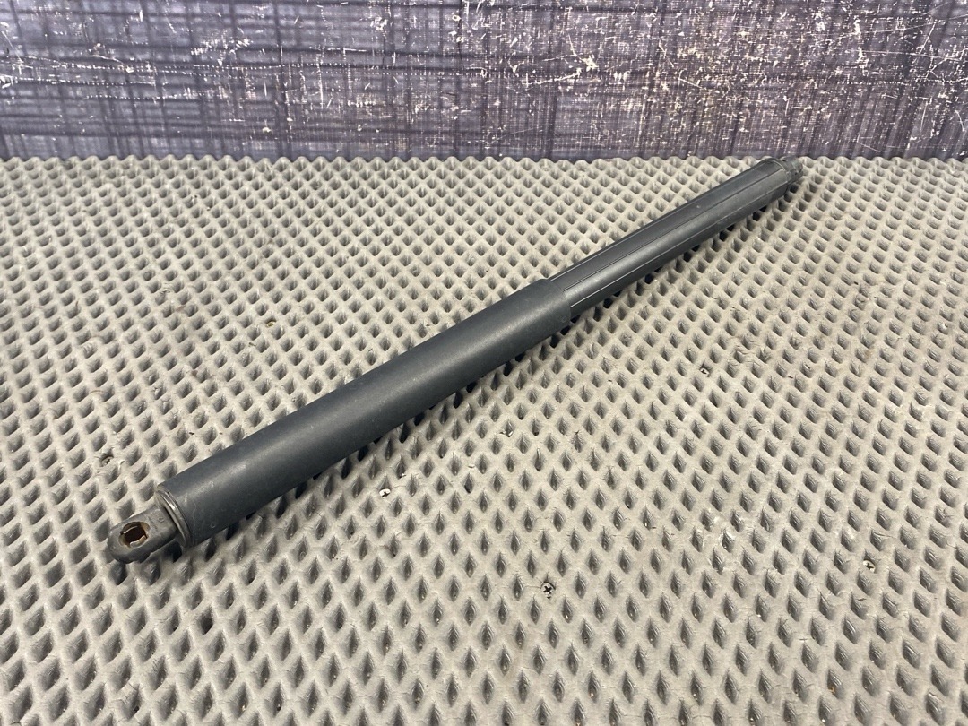 Амортизатор багажника, 1450 рублей, Красноярск