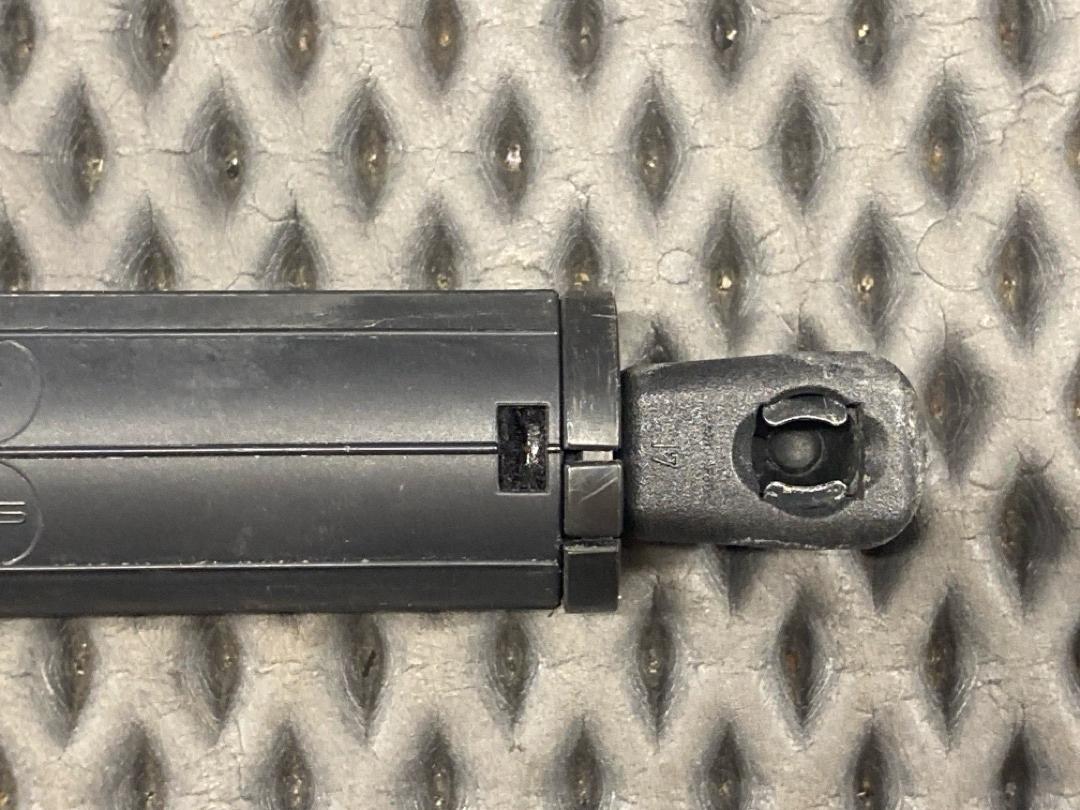 Амортизатор багажника, 1450 рублей, Красноярск