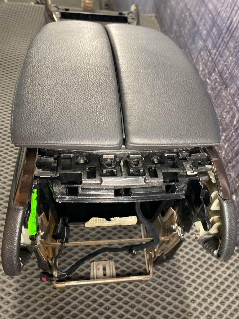 Консоль между сидений, 4980 рублей, Красноярск