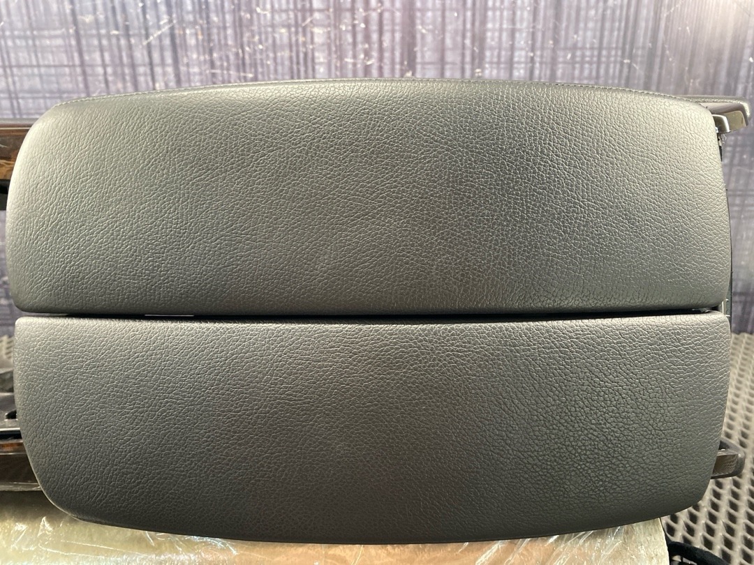 Консоль между сидений, 4980 рублей, Красноярск