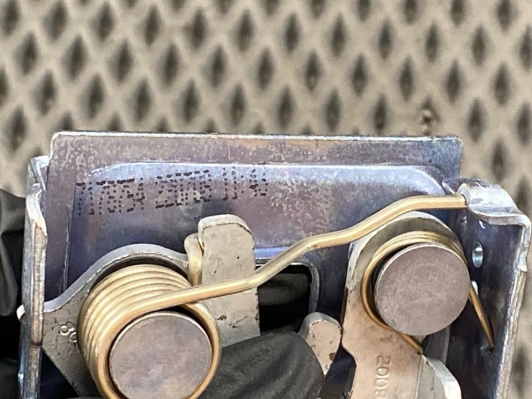 Замок капота, 1430 рублей, Красноярск