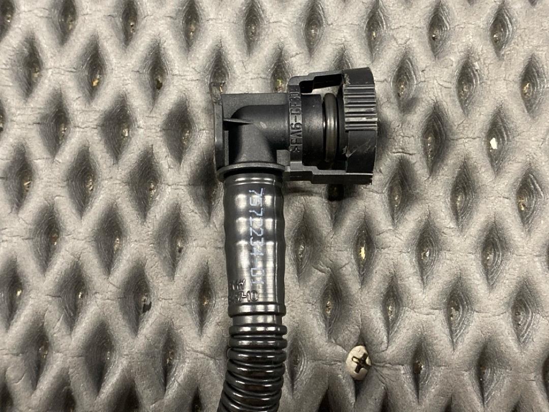 Клапан вентиляции топливного бака, 2970 рублей, Красноярск