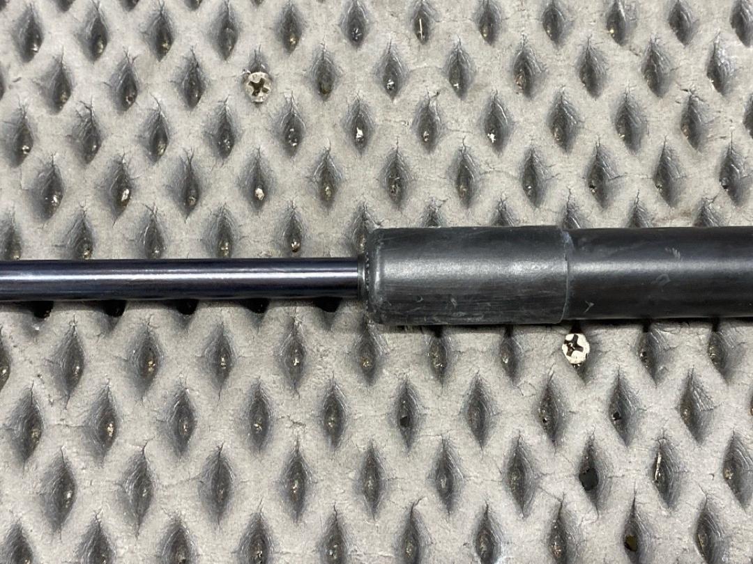 Амортизатор капота, 830 рублей, Красноярск