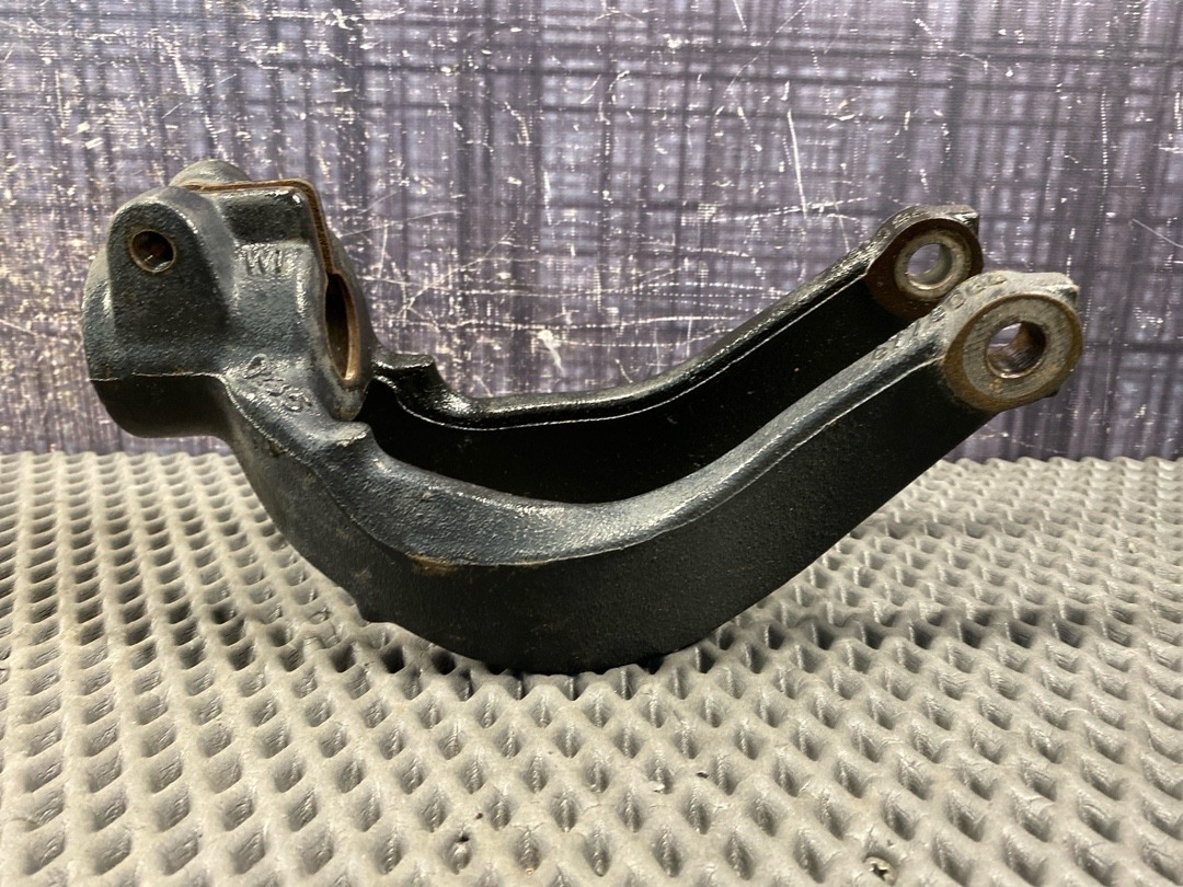 Кронштейн амортизатора, 1310 рублей, Красноярск