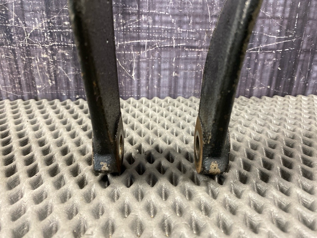 Кронштейн амортизатора, 1310 рублей, Красноярск