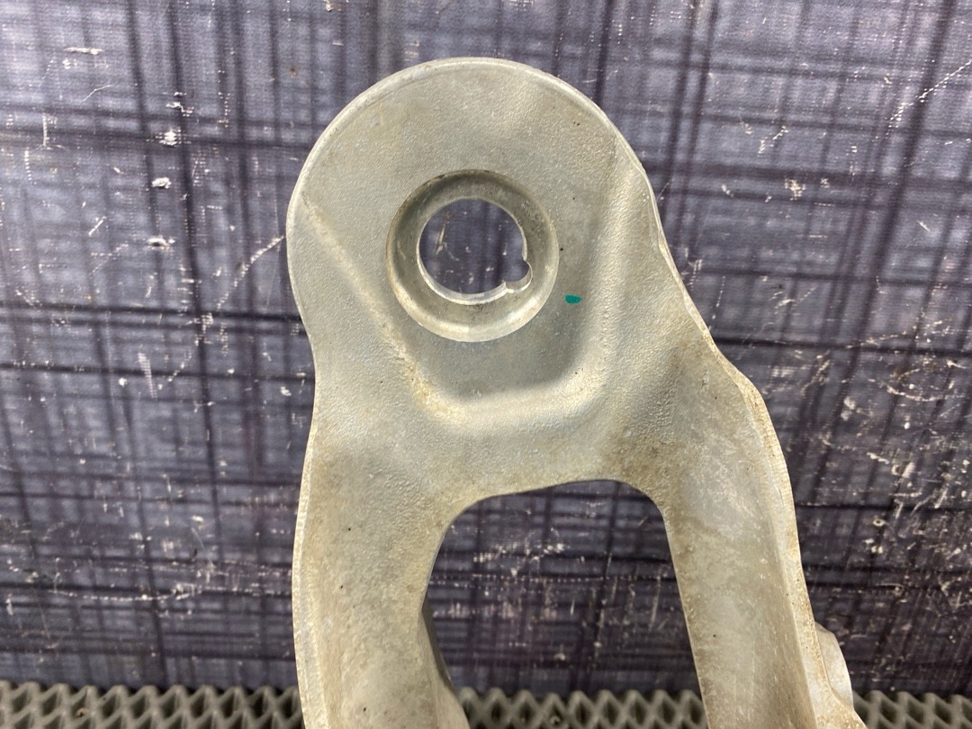 Поворотный кулак, 3260 рублей, Красноярск