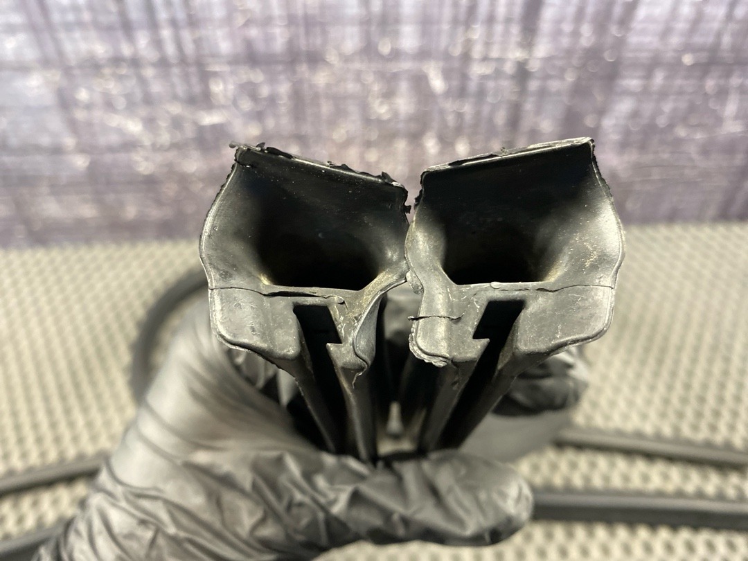 Подкапотный уплотнитель, 2970 рублей, Красноярск