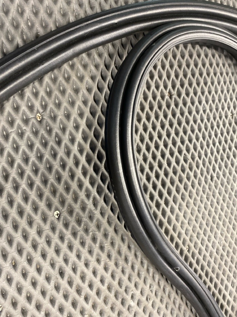 Уплотнитель крышки багажника, 1760 рублей, Красноярск