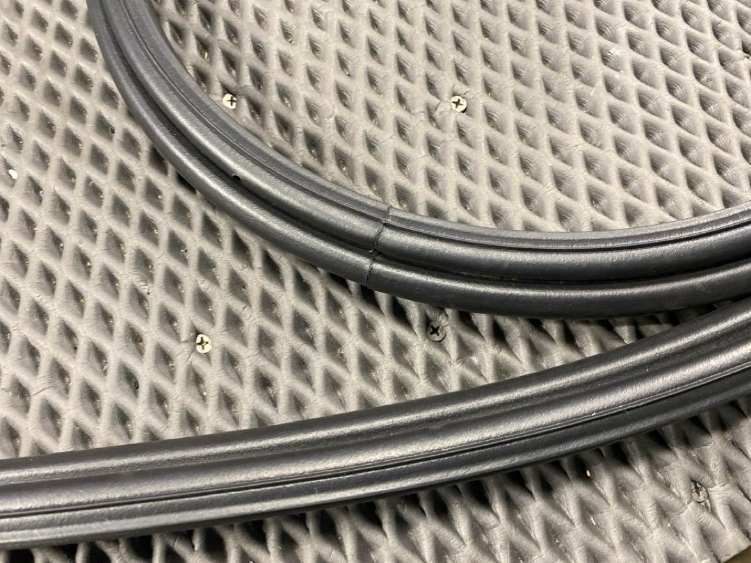 Уплотнитель крышки багажника, 1760 рублей, Красноярск