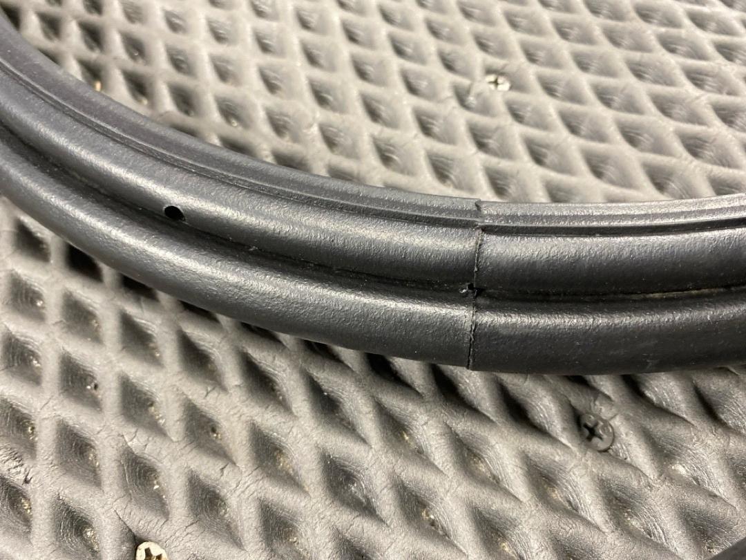 Уплотнитель крышки багажника, 1760 рублей, Красноярск