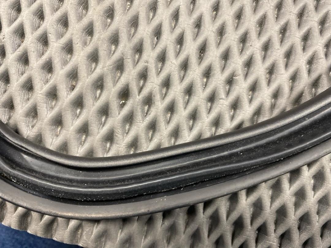 Уплотнитель крышки багажника, 1760 рублей, Красноярск