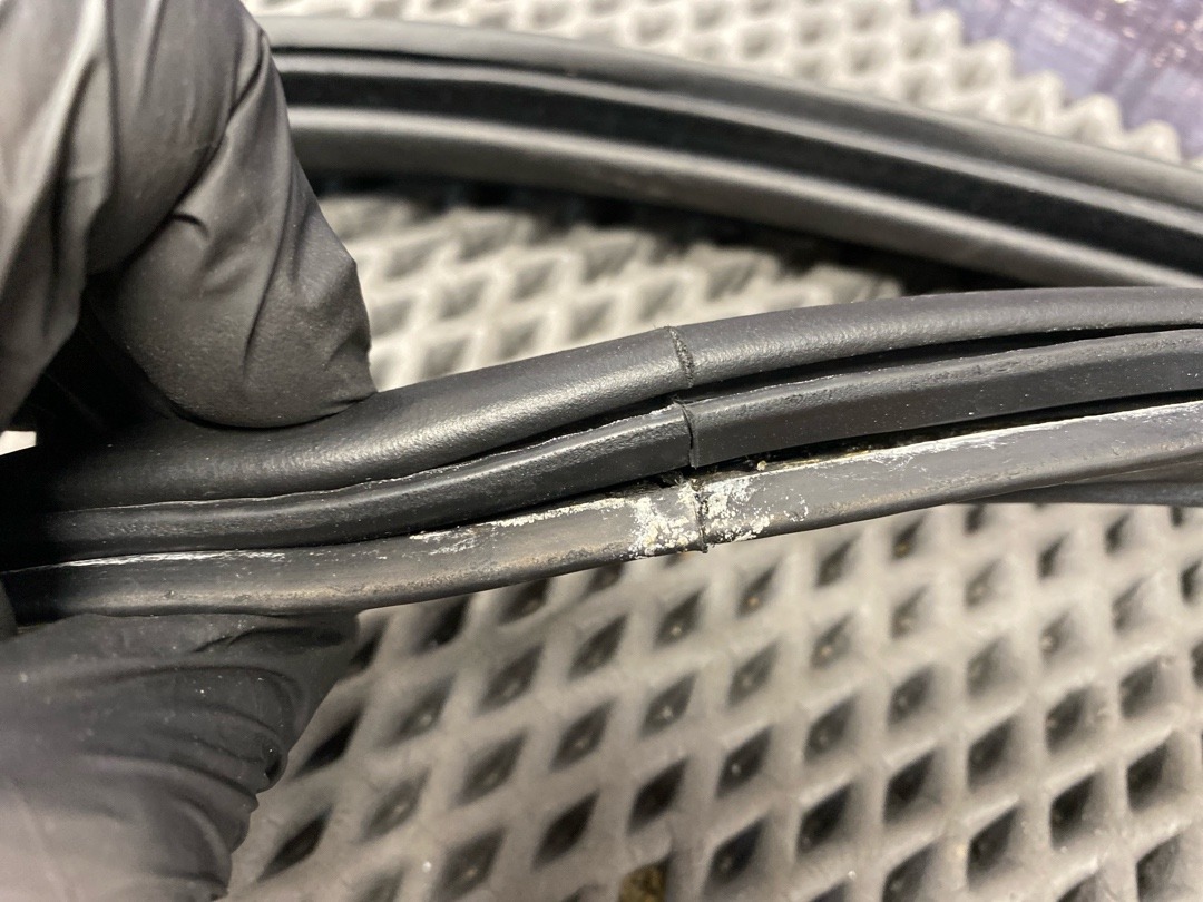 Уплотнитель крышки багажника, 1760 рублей, Красноярск