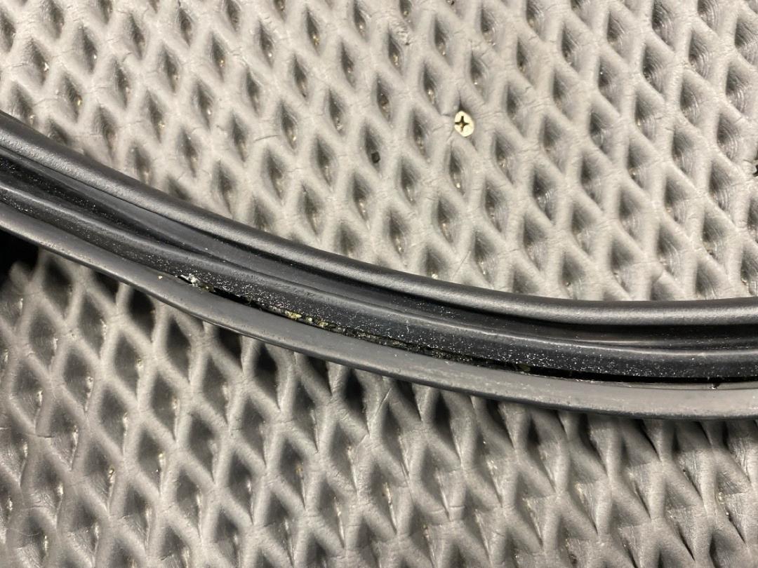 Уплотнитель крышки багажника, 1760 рублей, Красноярск